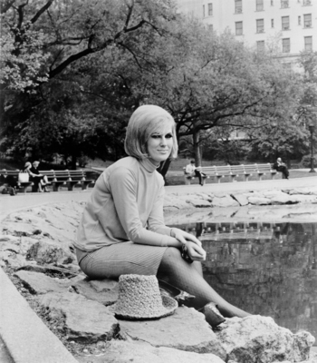 Dusty Springfield Poster G837935