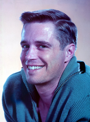 George Peppard puzzle G841041