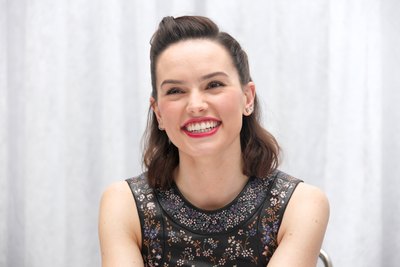 Daisy Ridley canvas poster