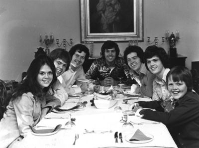 The Osmonds puzzle G843030