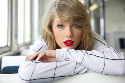 Taylor Swift puzzle G847878