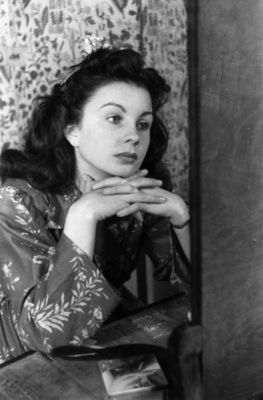 Jean Simmons puzzle G849819
