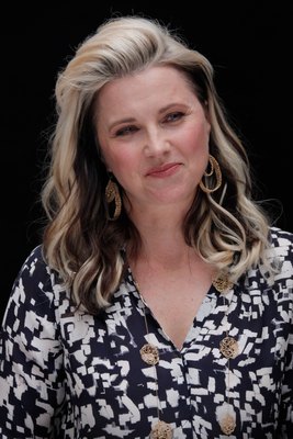 Lucy Lawless puzzle G856968