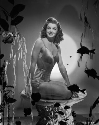 Esther Williams Poster G913624