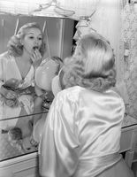 Betty Grable magic mug #G924037