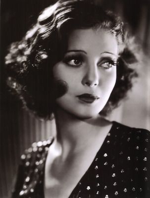 Loretta Young Poster G926007