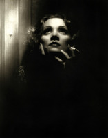 Marlene Dietrich sweatshirt #1456674