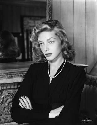 Lauren Bacall Mouse Pad G932700