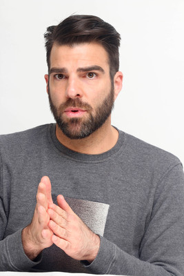 Zachary Quinto Poster G949870