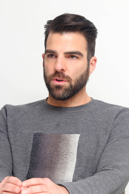 Zachary Quinto Poster G949876
