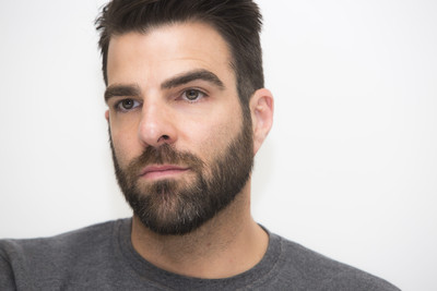 Zachary Quinto Poster G949879