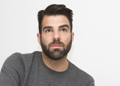 Zachary Quinto Poster G949883
