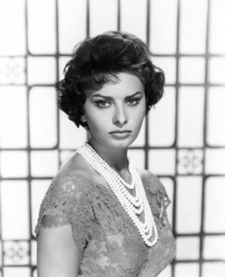 Sophia Loren tote bag #G96218