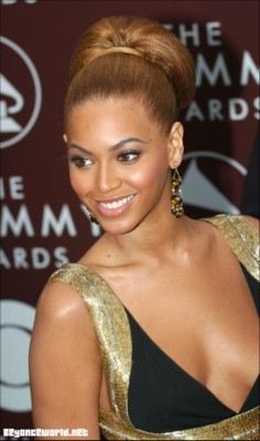 Beyonce Knowles puzzle G97270