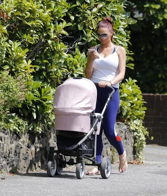 Amy Childs Stickers G973442