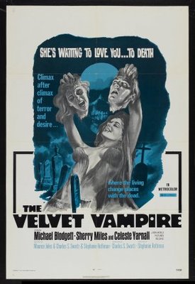 The Velvet Vampire movie poster (1971) t-shirt