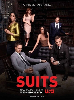 Suits movie poster (2011) pillow
