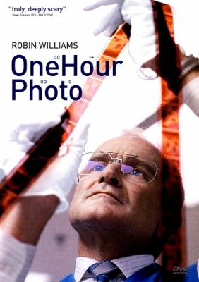One Hour Photo movie poster (2002) Poster MOV_6f485827