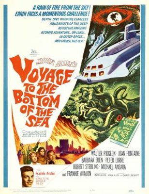 Voyage to the Bottom of the Sea movie poster (1961) sweatshirt