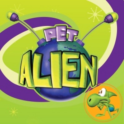 Pet Alien movie poster (2005) wood print
