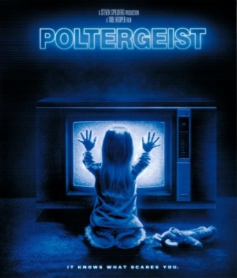 Poltergeist movie poster (1982) pillow